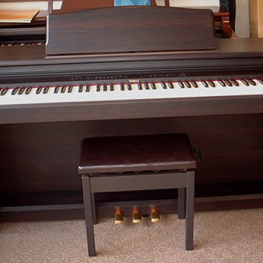 Đàn Piano Điện Roland HP 330